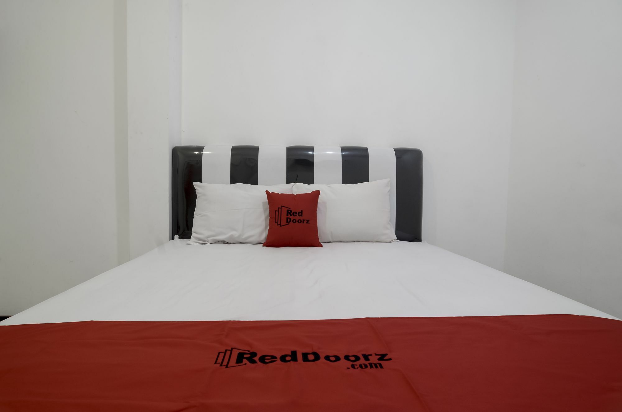 Reddoorz Near Poncol Station Hotel Semarang Luaran gambar
